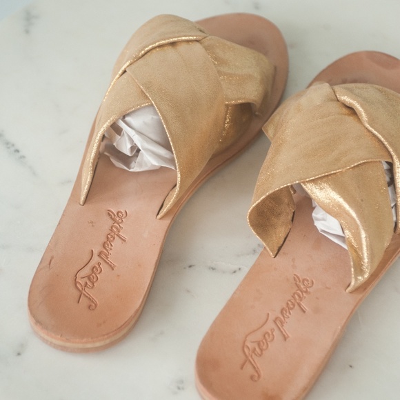 Free People Gold Sandals - Picture 8 of 13